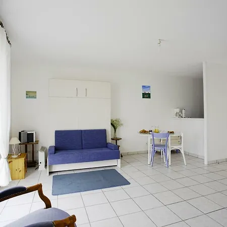 Studio Les Pres Sales *